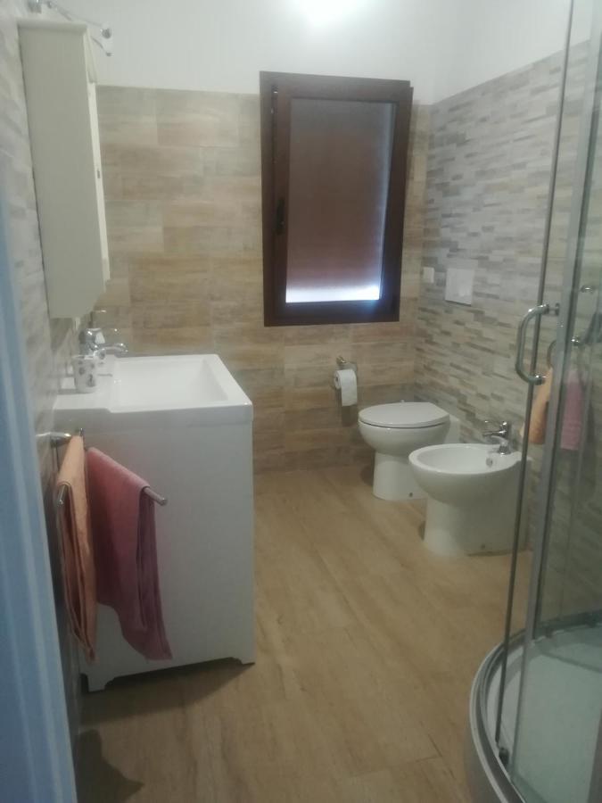 Tirso B&B ตอร์โตลี ภายนอก รูปภาพ